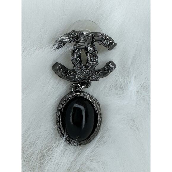 Chanel Vintage CC Logo Drop Earrings (2010A Collection) - Picture 2 of 6